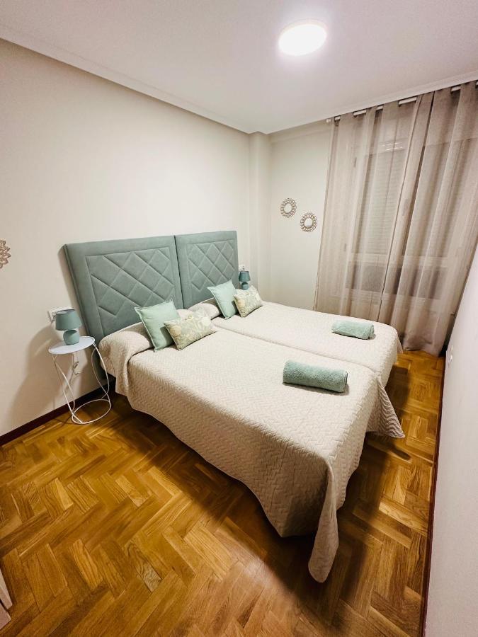Apartamento Oviedo Parque Del Oeste ภายนอก รูปภาพ
